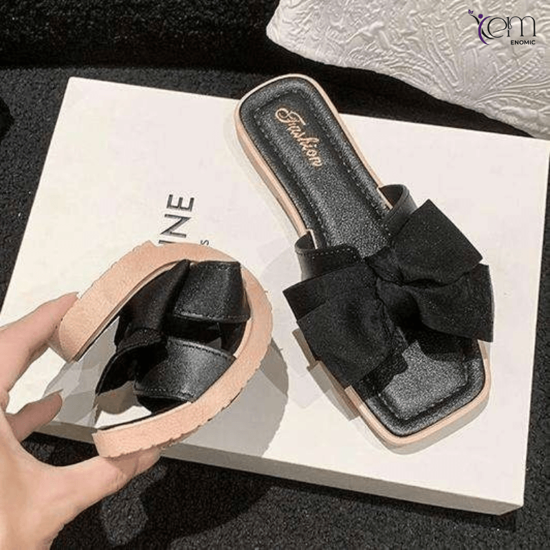 2026 Women's Fashion Trend Square Open Toe Mules Full Flat Slippers with Bow for Autumn Outdoor Use Light PVC Insole Daily Wear Shoe.
