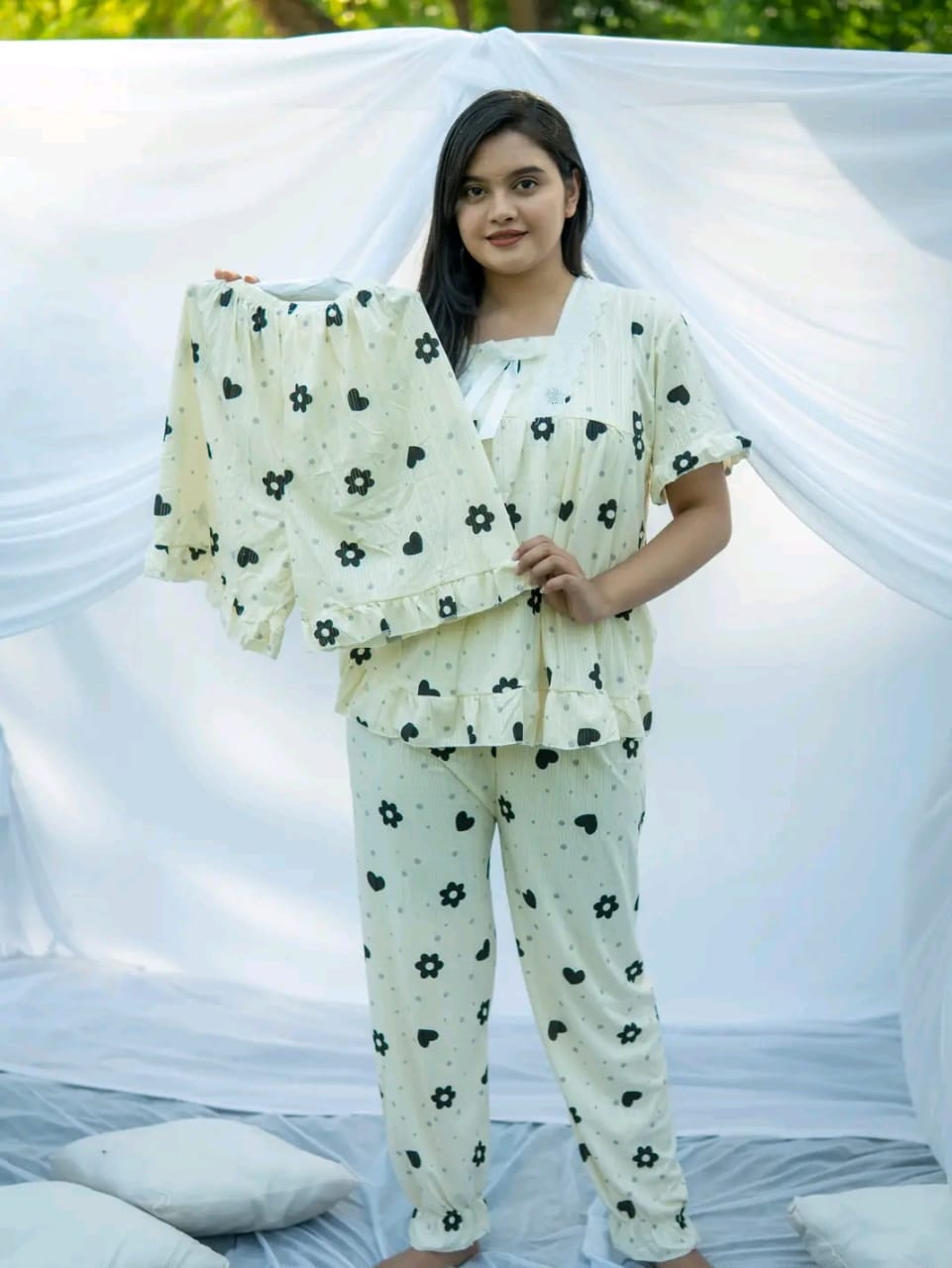 Hot Selling New Women's Three-Piece Lace Pajamas Set Square